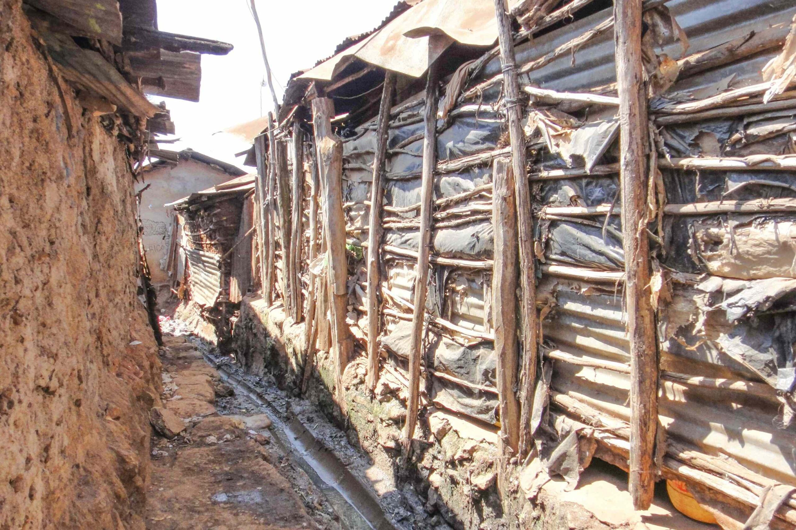 Visit to the Kibera slums - Africa Safari Trips